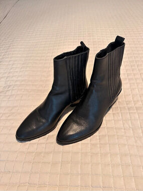 ZARA Black Pointed Toe Ankle Boots EU 37